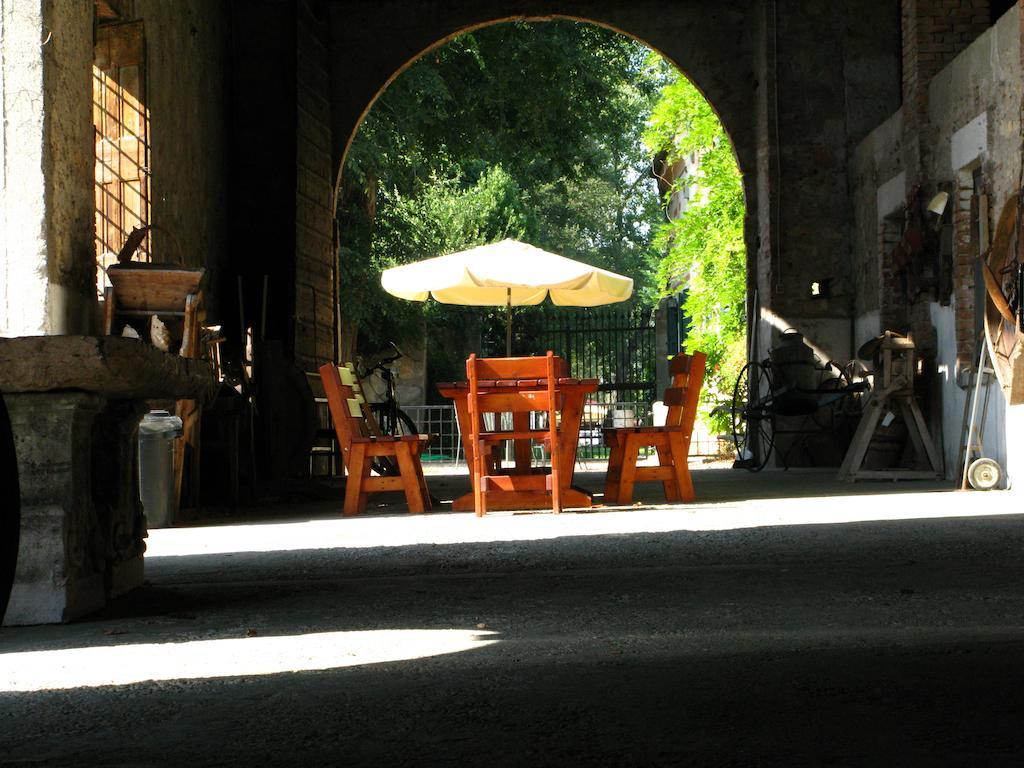 Agriturismo Corte Pellegrini San Martino Buon Albergo Exterior photo